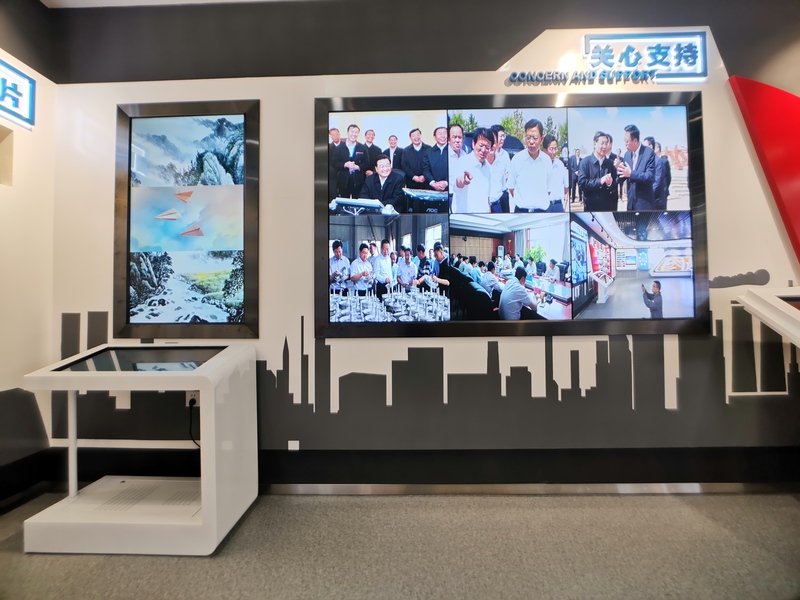 液晶拼接屏1.jpg